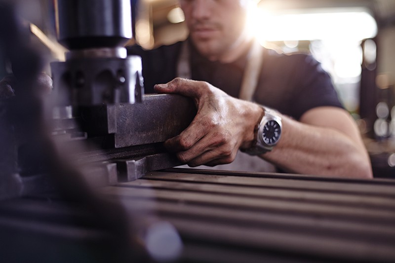 injured machine worker claiming workers compensation